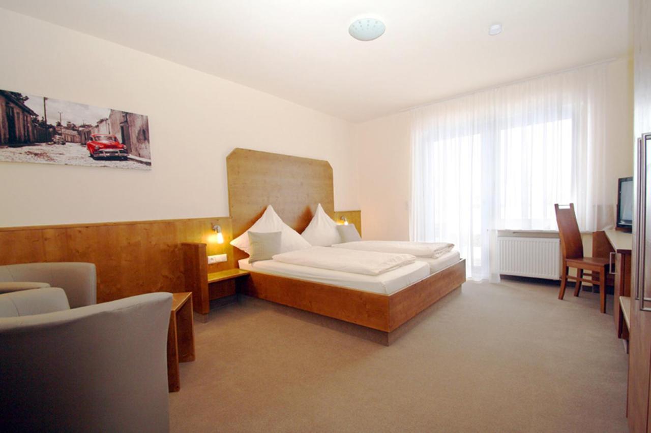Hotel-Restaurant Gasthaus Bonimeier Niedergottsau Zewnętrze zdjęcie