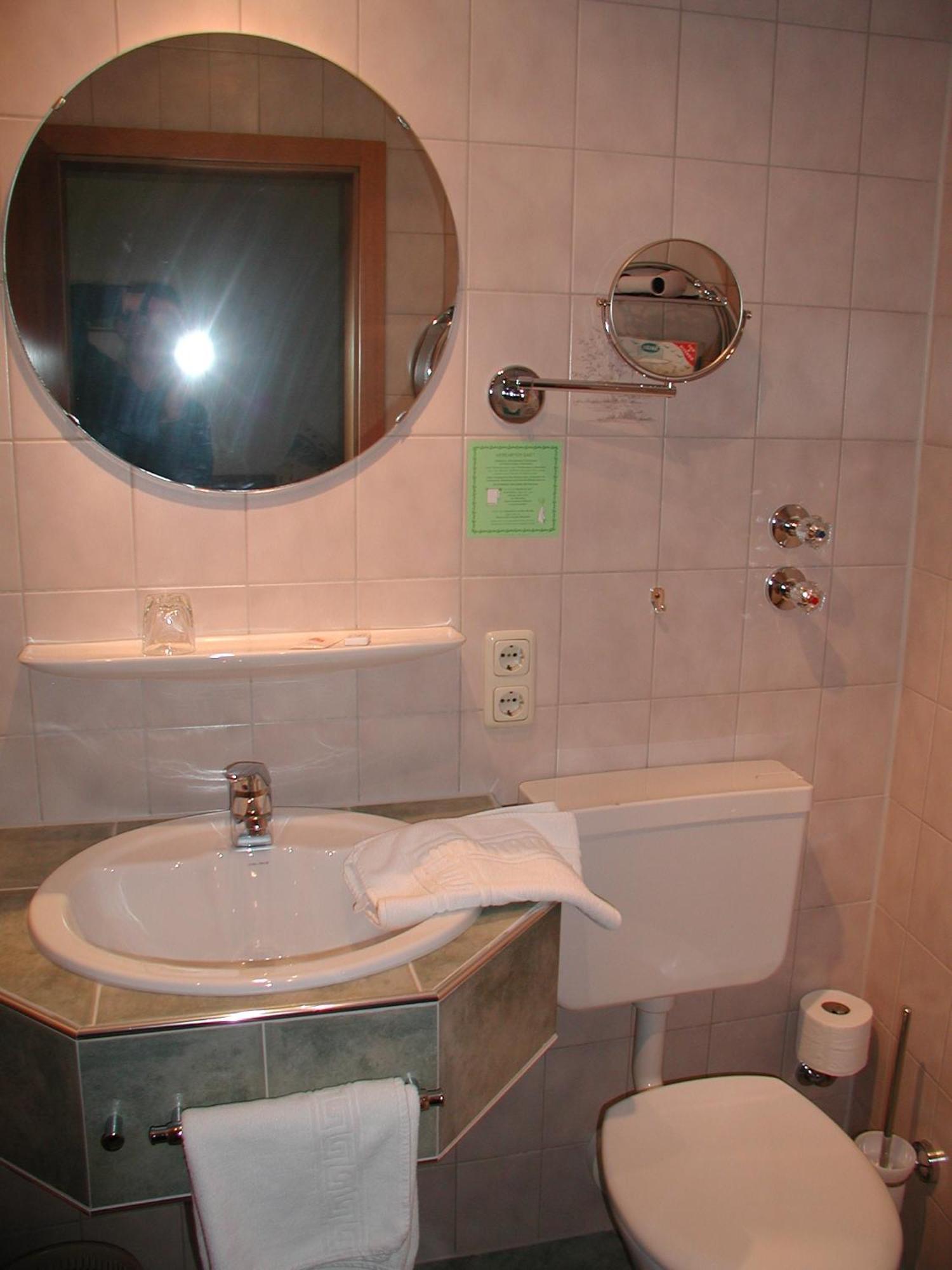 Hotel-Restaurant Gasthaus Bonimeier Niedergottsau Zewnętrze zdjęcie